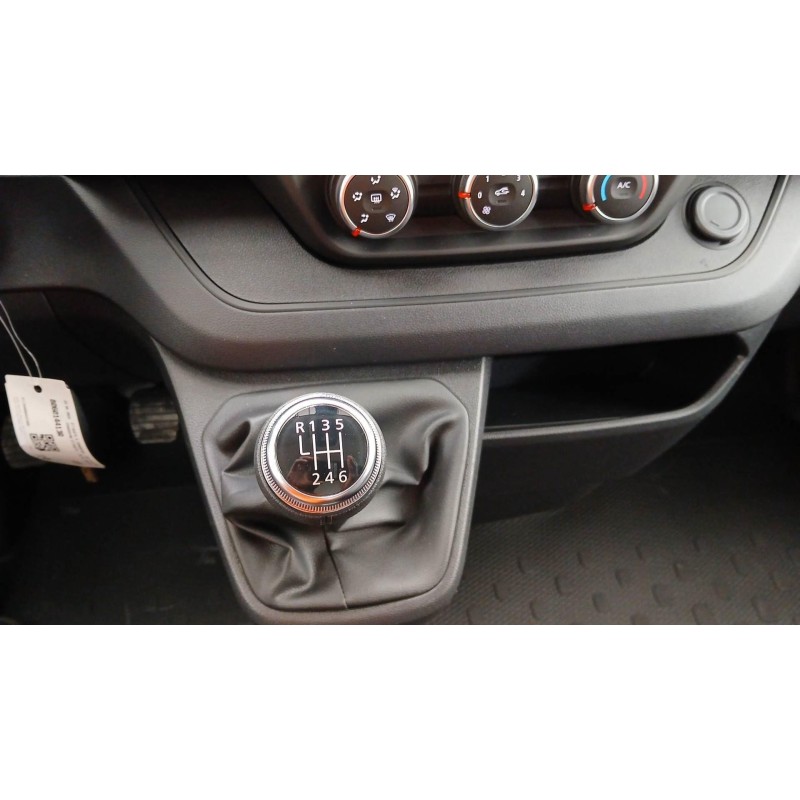 RENAULT TRAFIC FOURGON